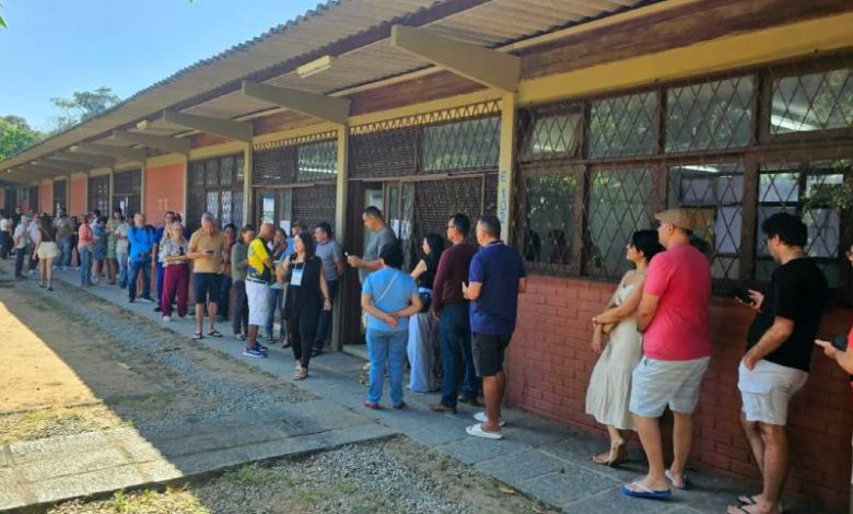 PM registra 15 denúncias nas primeiras horas do 1º turno na Paraíba 1 fila votacao jpa 041026