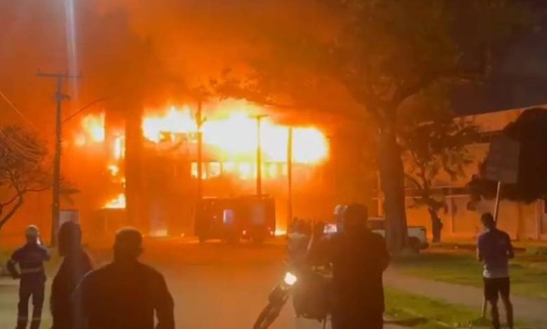 Incêndio causa danos a prédio da Universidade Federal de Pernambuco 1 incendio ufpe