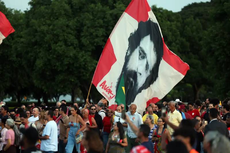 lula aniversario 2 271026