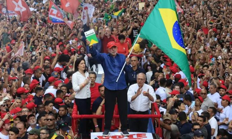 lula no meio do povo