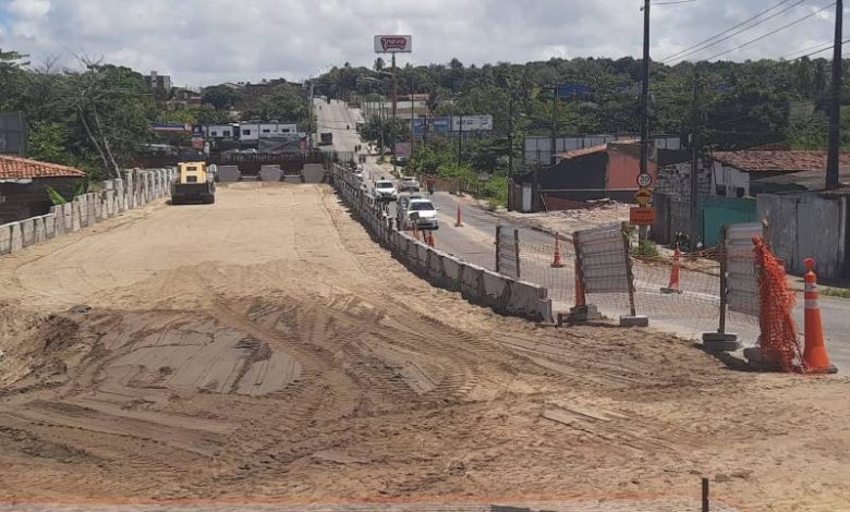 Semob-JP bloqueia trânsito na ladeira Mangabeira/Valentina para içamento de vigas da ponte sobre o Rio Cuiá 1 obra ponte rio cuia