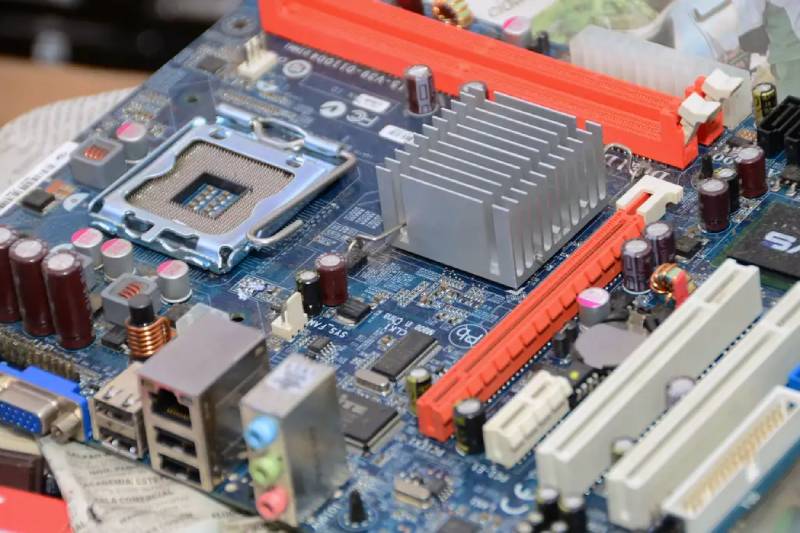 Correios disponibilizam coleta para descarte de eletroeletrônicos 92 placa mae