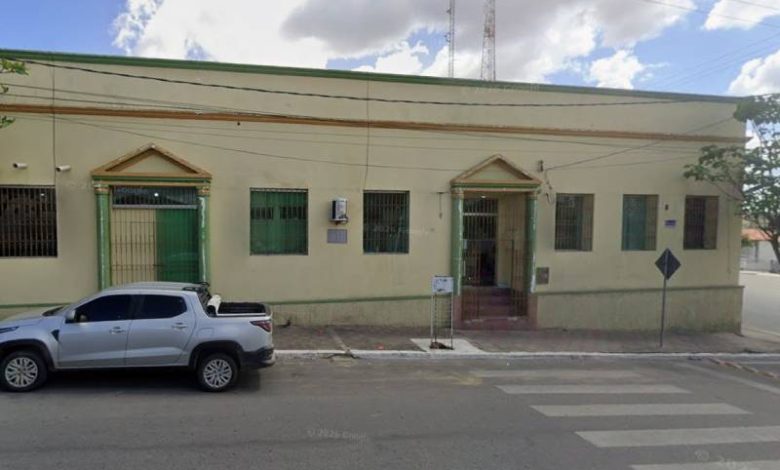 Prestador é indiciado suspeito de furtar televisão de secretaria municipal em Pocinhos 1 prefeitura de pocinhos