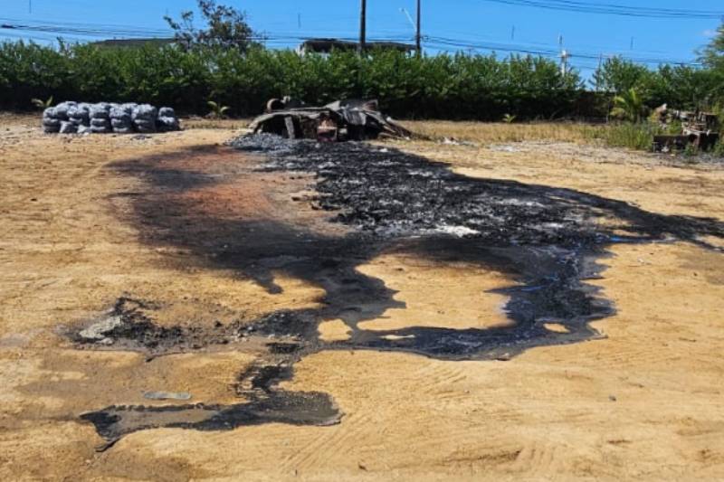 Queima de entulhos mobiliza Bombeiros no Distrito Industrial de Campina Grande 33 queima entulho cg 241026