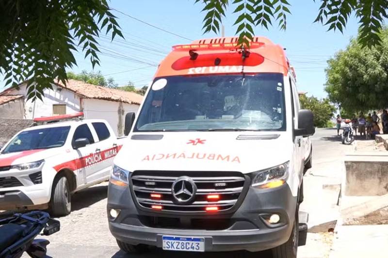 Perícia aponta 24 facadas em bebê morto no Sertão; Justiça converte prisão dos pais em preventiva 1 samu caso bebe patos 151026