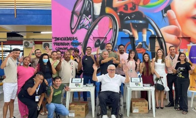 TRE-PB promove simulação de votação acessível para pessoas com deficiência na FUNAD 1 simula funad voto