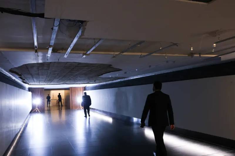 Parte do teto de túnel da Câmara desaba nesta quarta-feira (14) 17 teto tunel camara