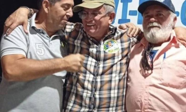 vital costa adesivo bolsonaro