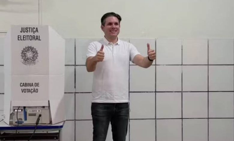 Hugo Motta vota em Patos e diz esperar avanços sociais após resultado das urnas 1 voto hugo motta 251026